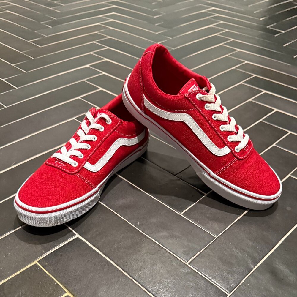 Vans Old Skool Red Low Youth 7/Womens 8.5